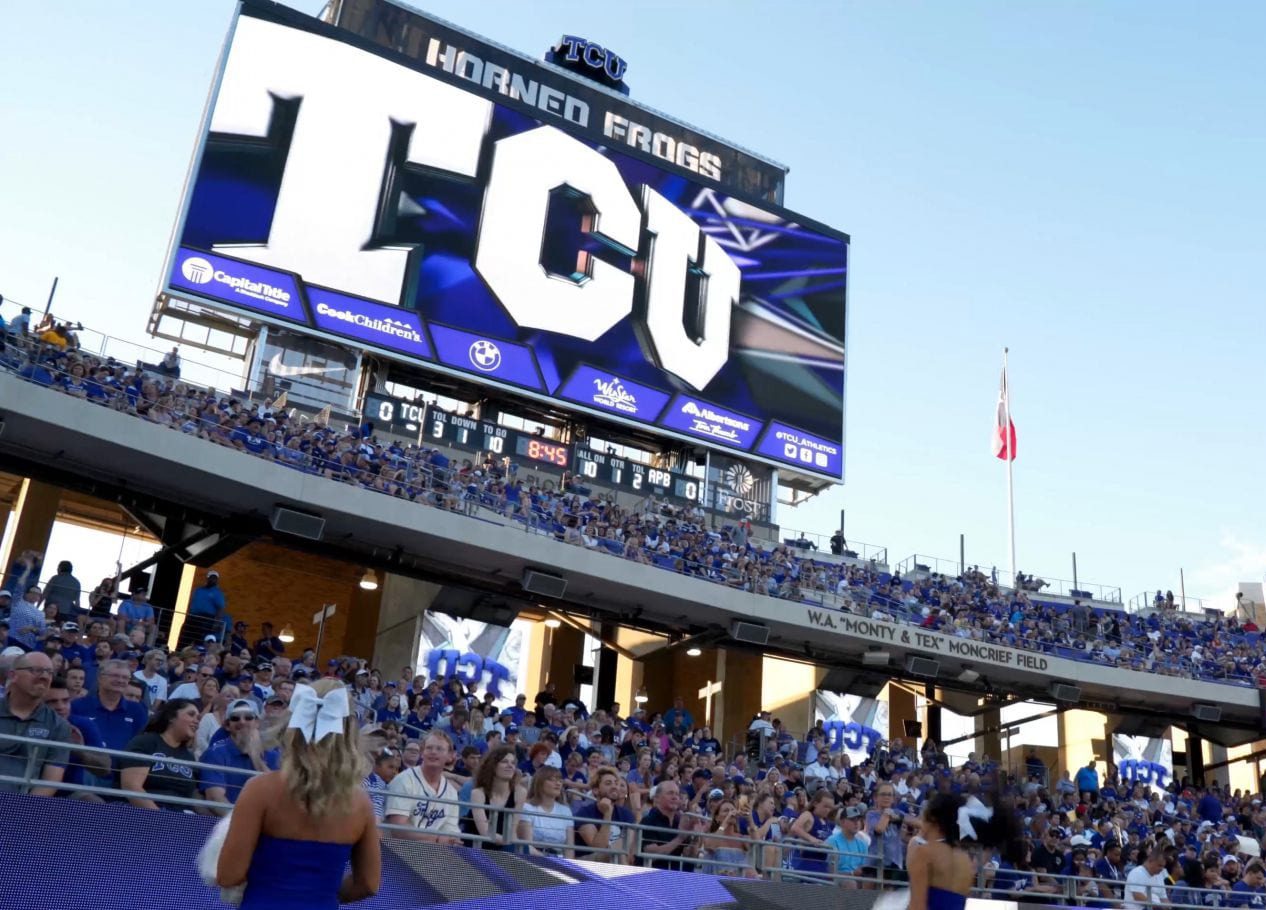 Outdoor LED display TCU